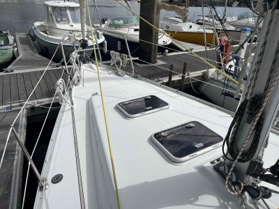 OCEANIS 323