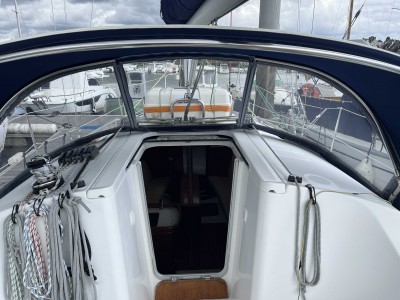 OCEANIS 323